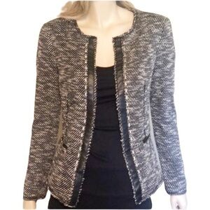 Cache women’s Blazer jacket Size 4 Color Black/White